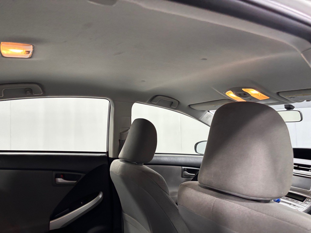 2014 Toyota Prius Image 26