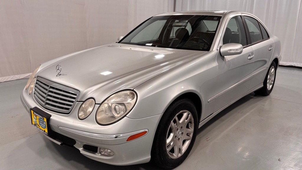2004 Mercedes-Benz E-Class Image 1
