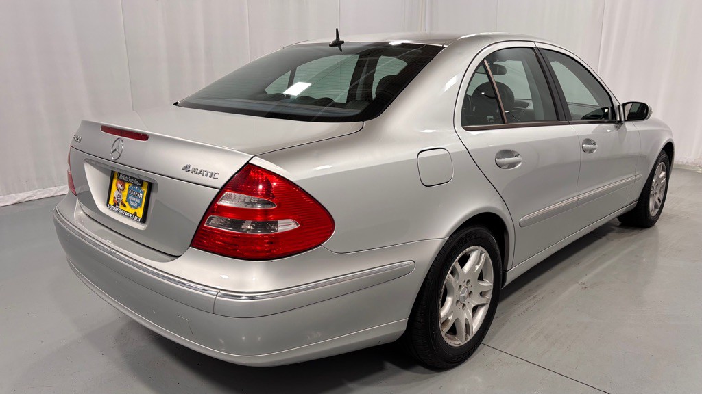 2004 Mercedes-Benz E-Class Image 5