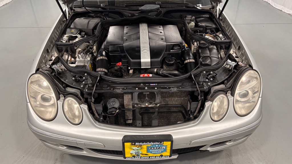 2004 Mercedes-Benz E-Class Image 29