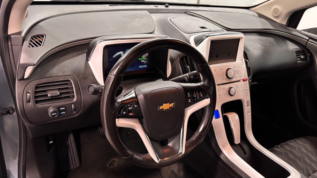 2013 Chevrolet Volt Image 9