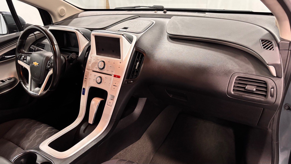2013 Chevrolet Volt Image 17