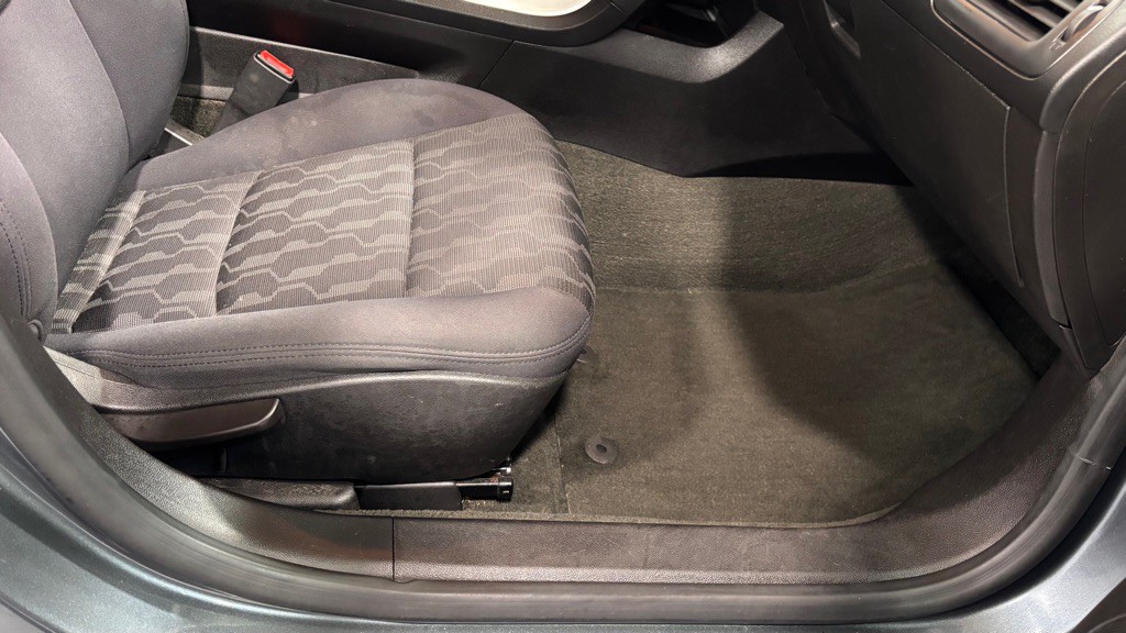 2013 Chevrolet Volt Image 18