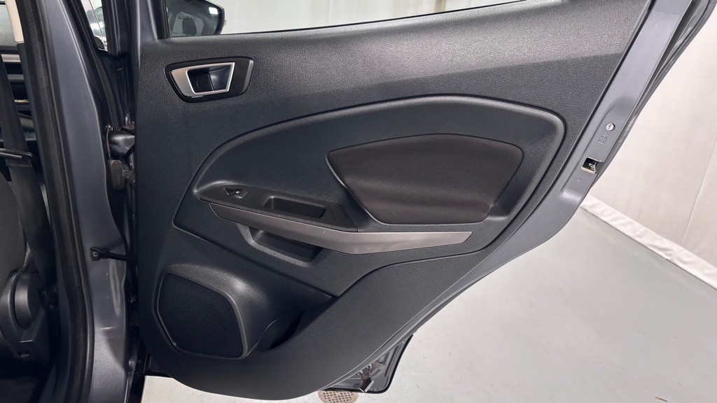 2019 Ford Econoline Image 27