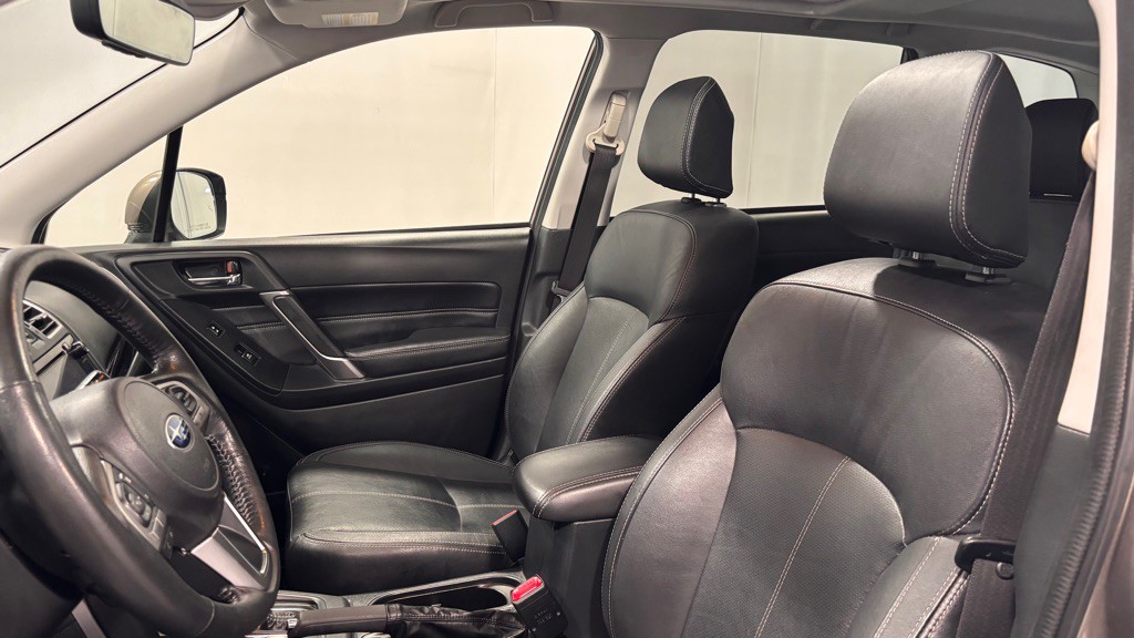 2018 Subaru Forester Image 12
