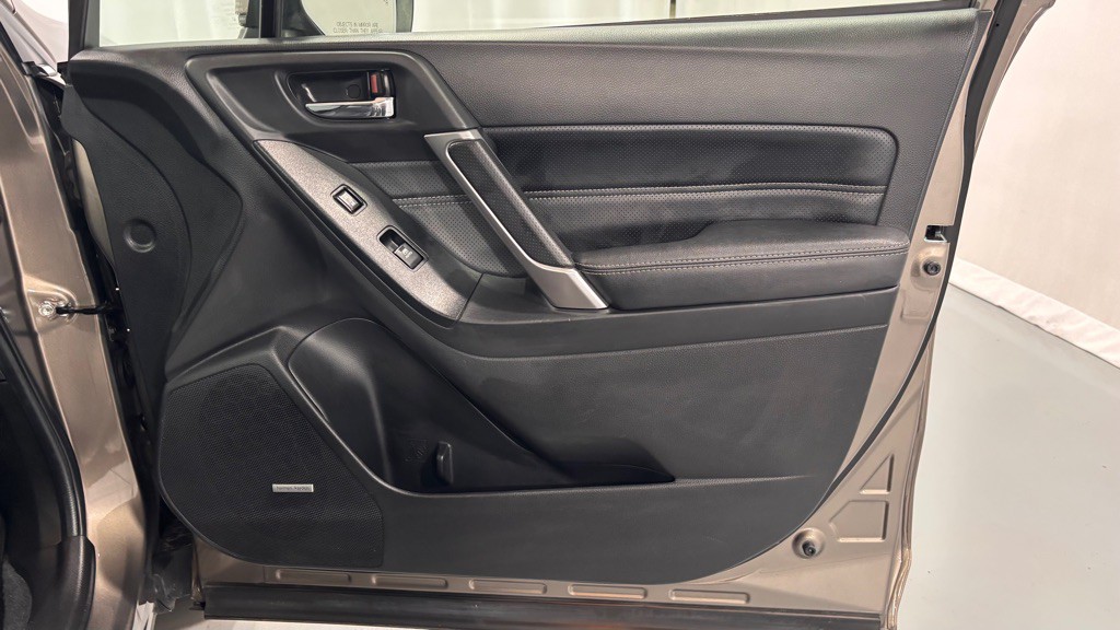 2018 Subaru Forester Image 19