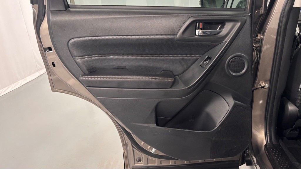 2018 Subaru Forester Image 22