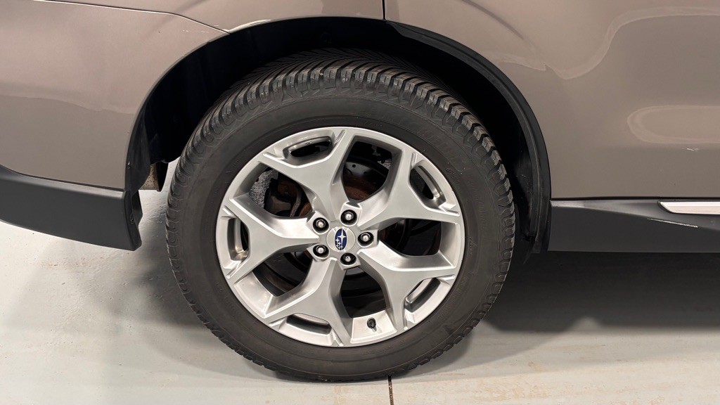 2018 Subaru Forester Image 32
