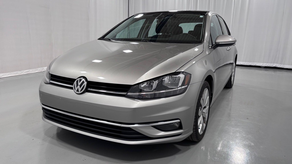 2019 Volkswagen Golf Image 1