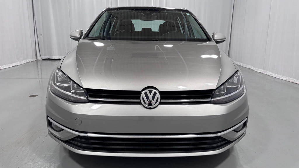 2019 Volkswagen Golf Image 2