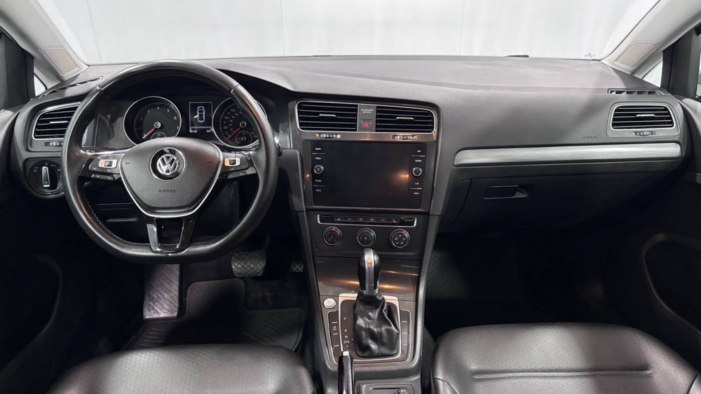 2019 Volkswagen Golf Image 10