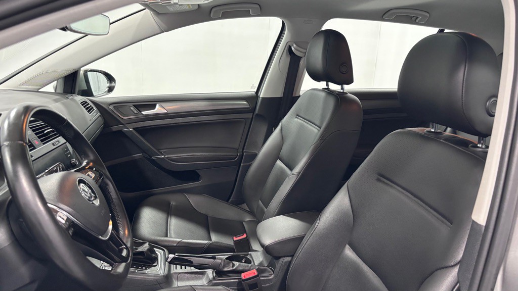2019 Volkswagen Golf Image 12