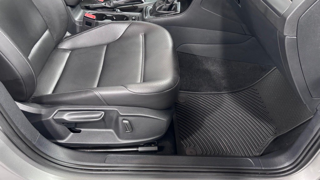 2019 Volkswagen Golf Image 18