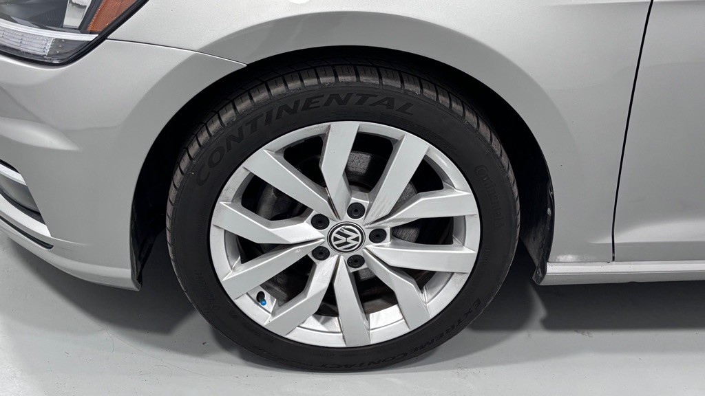 2019 Volkswagen Golf Image 30
