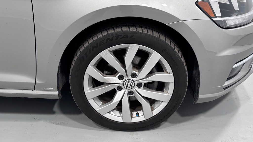 2019 Volkswagen Golf Image 32