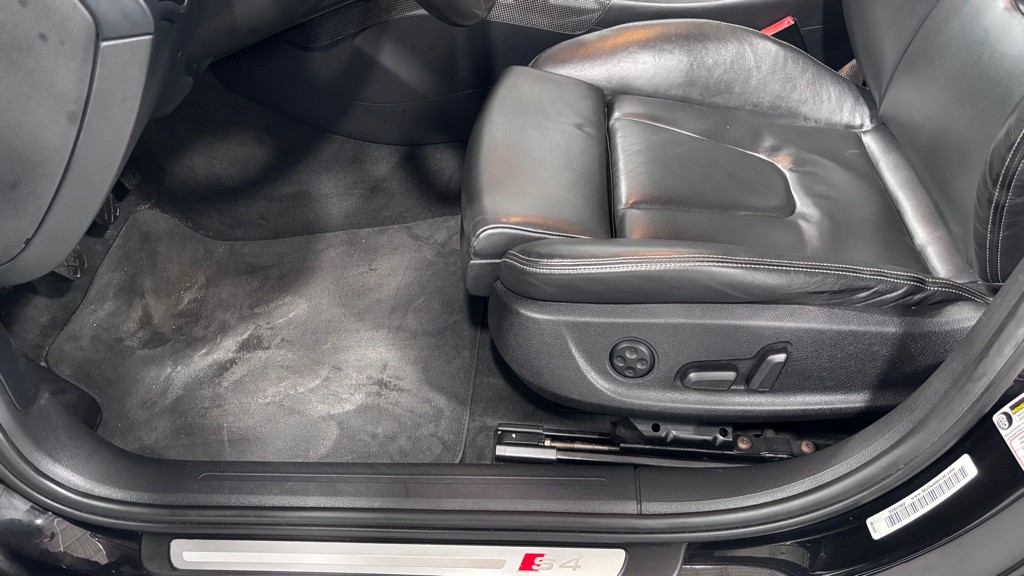 2012 Audi S4 Image 11