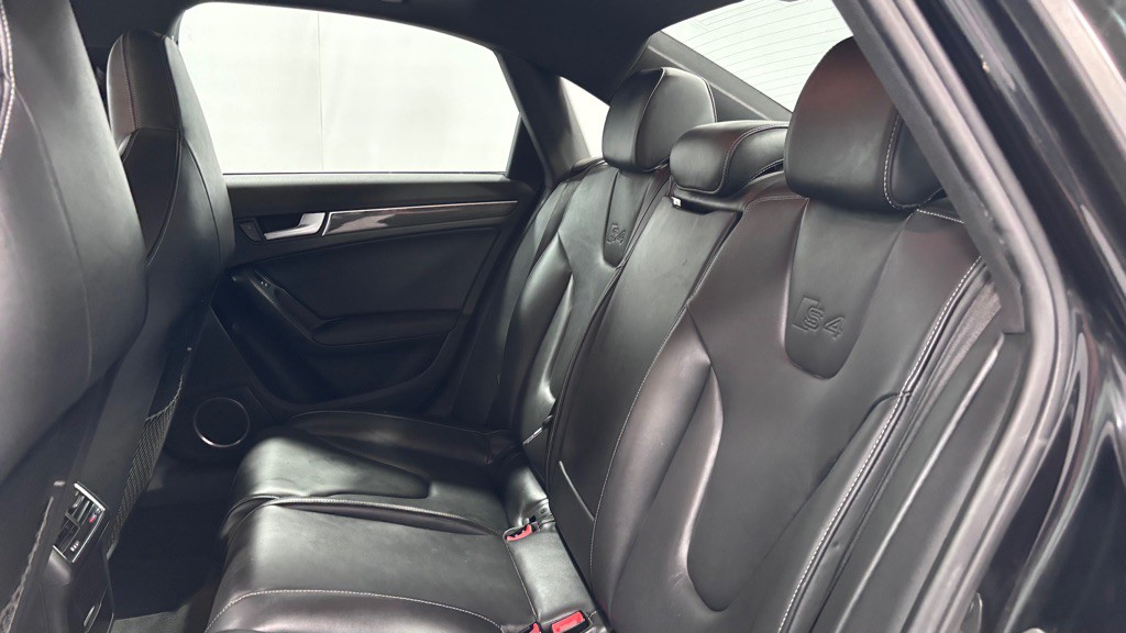 2012 Audi S4 Image 22