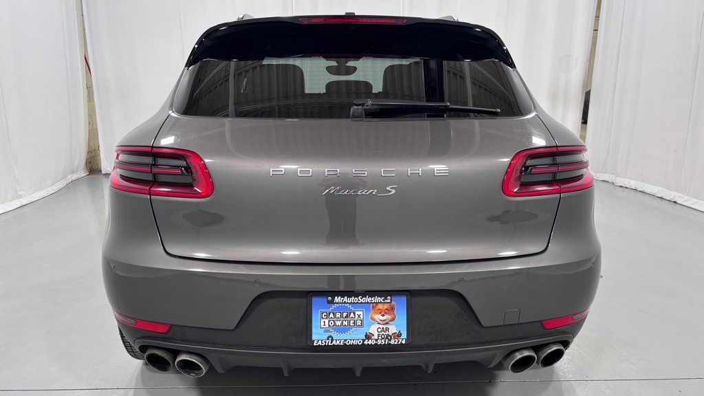 2016 Porsche Macan Image 6