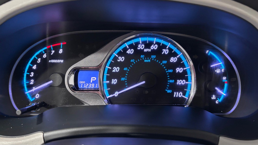 2011 Toyota Sienna Image 15