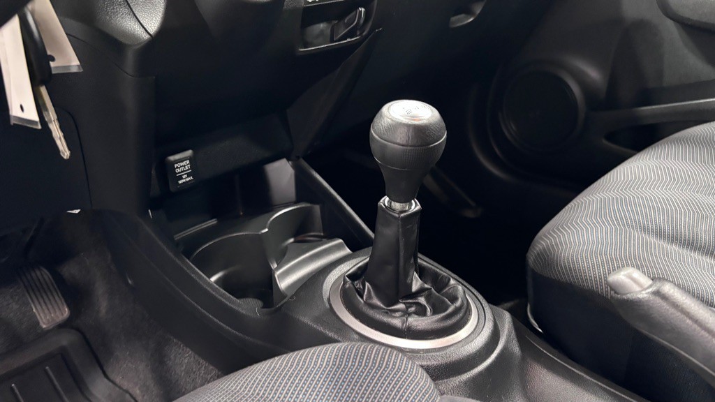 2010 Honda Fit Image 15