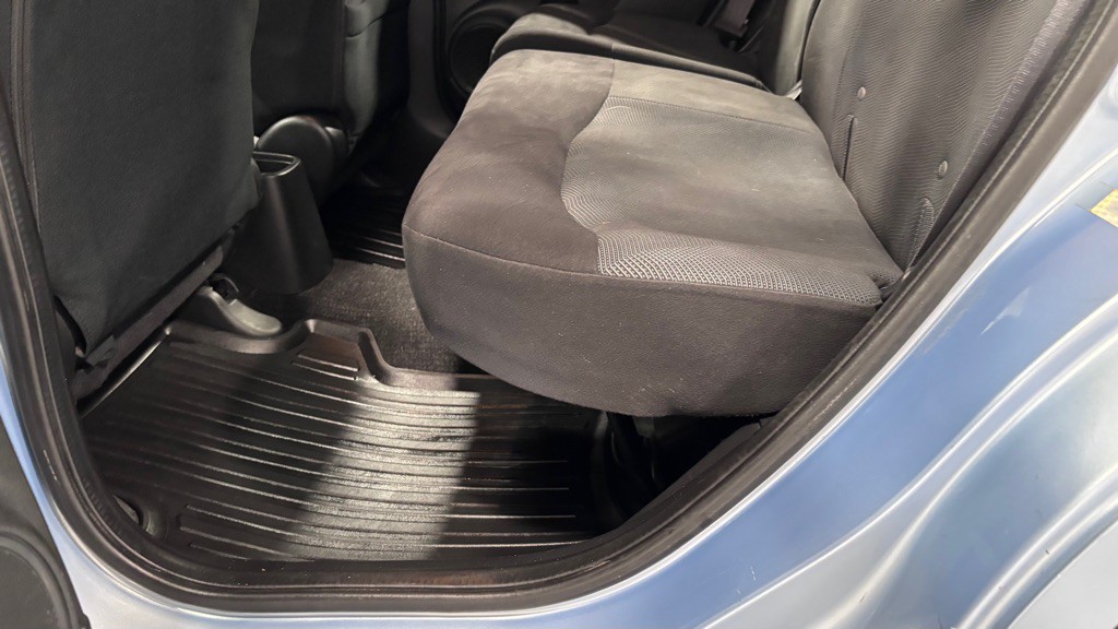 2010 Honda Fit Image 21