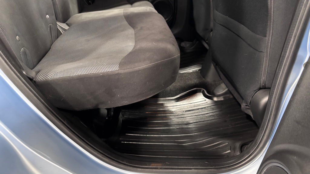 2010 Honda Fit Image 24