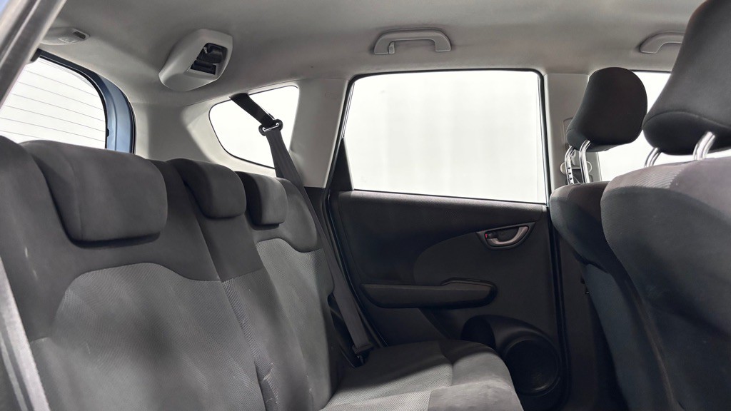 2010 Honda Fit Image 25