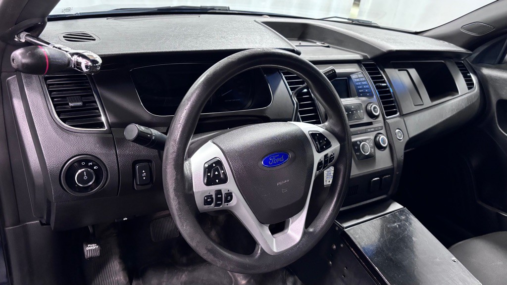 2015 Ford Taurus Image 9