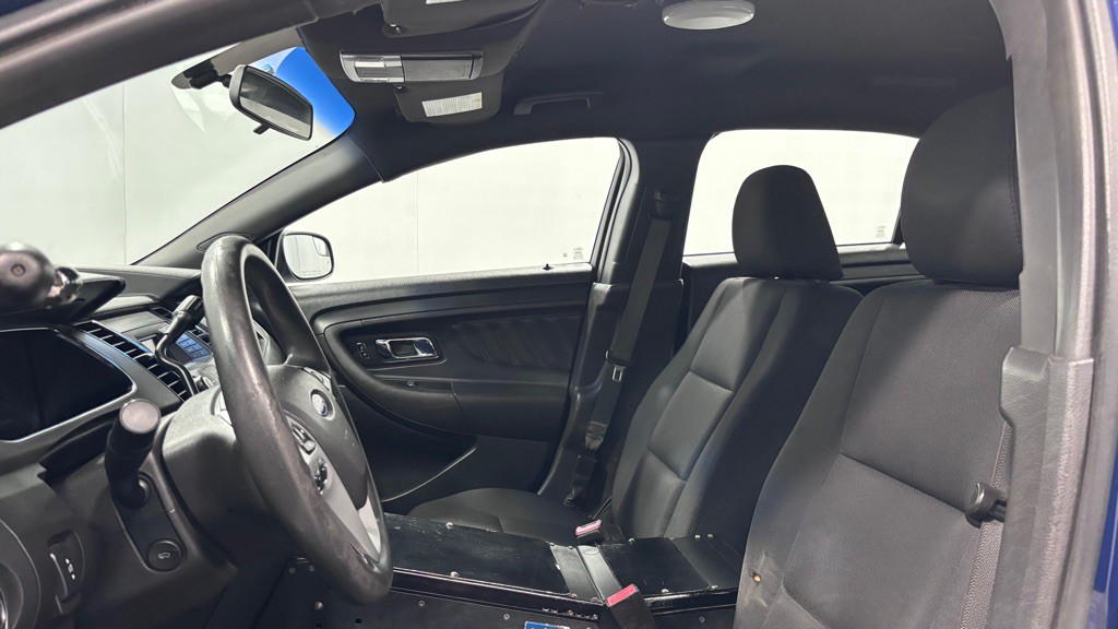 2015 Ford Taurus Image 12