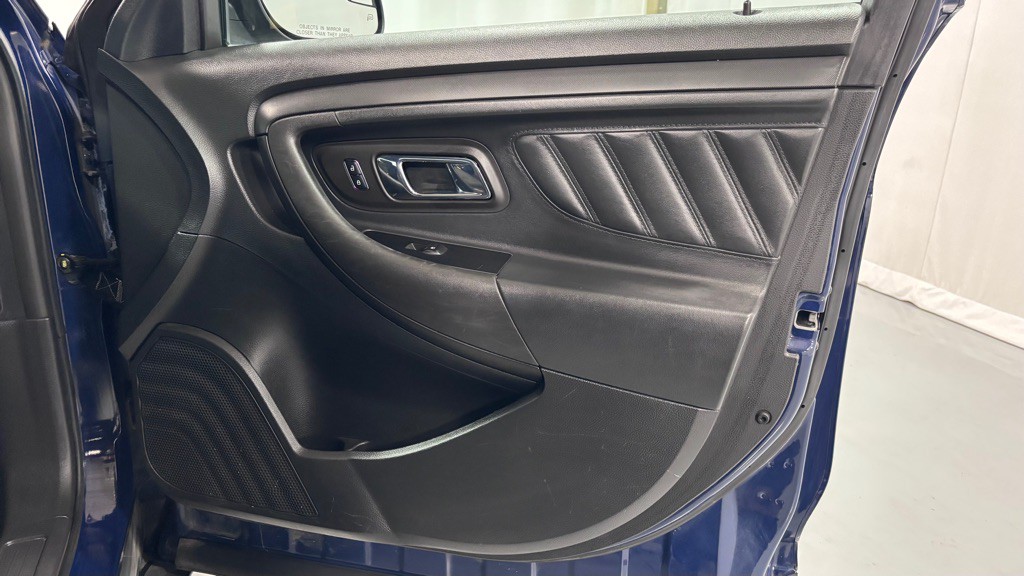 2015 Ford Taurus Image 20
