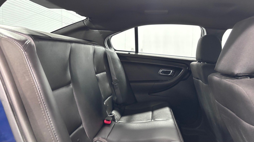 2015 Ford Taurus Image 25