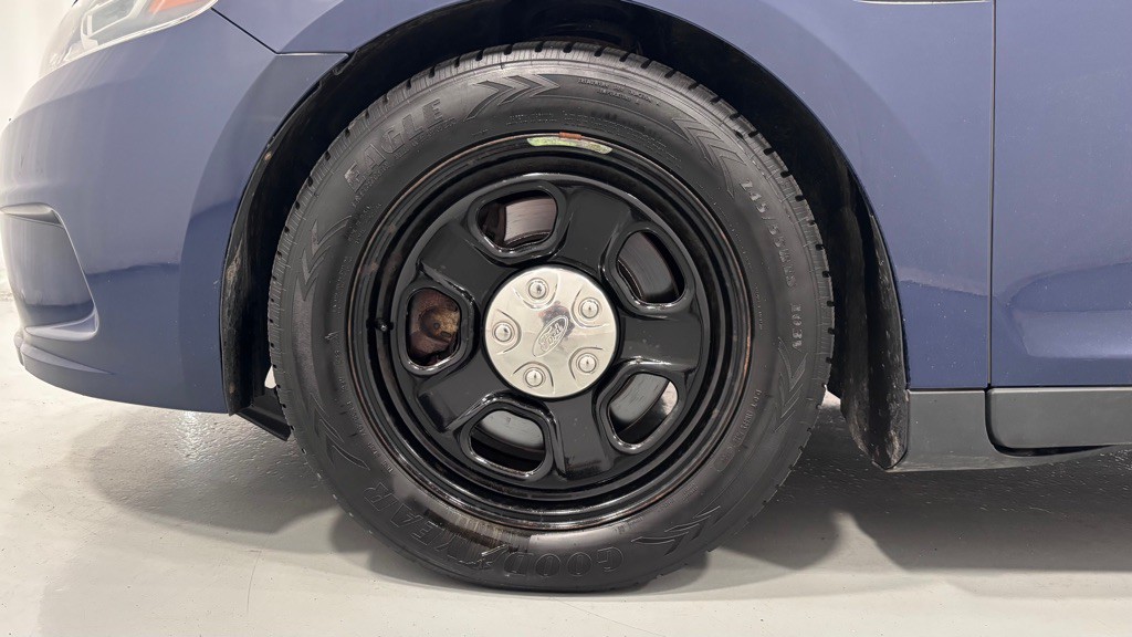 2015 Ford Taurus Image 30