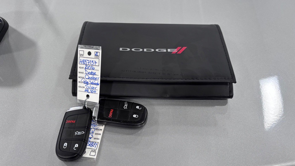 2016 Dodge Charger Image 34
