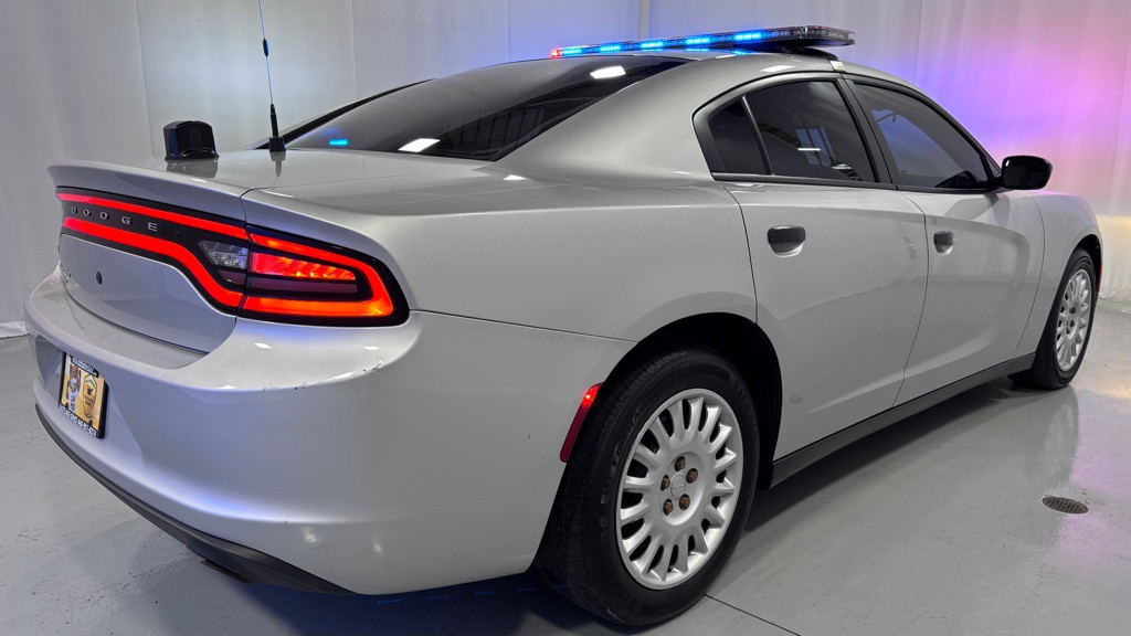 2016 Dodge Charger Image 39