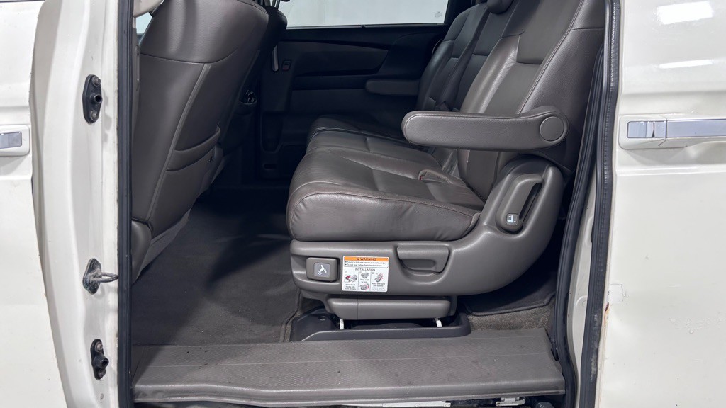 2013 Honda Odyssey Image 21