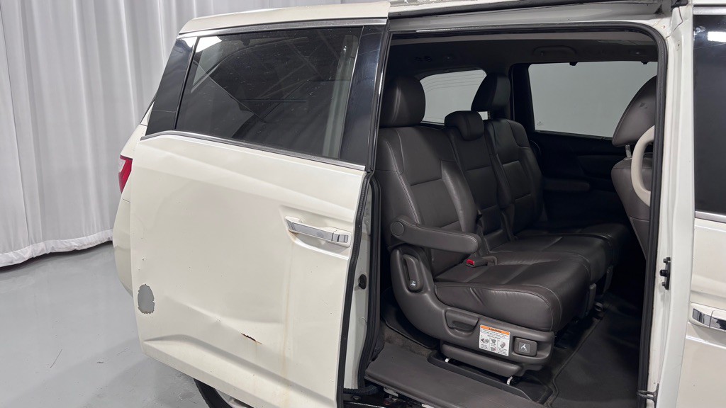 2013 Honda Odyssey Image 27