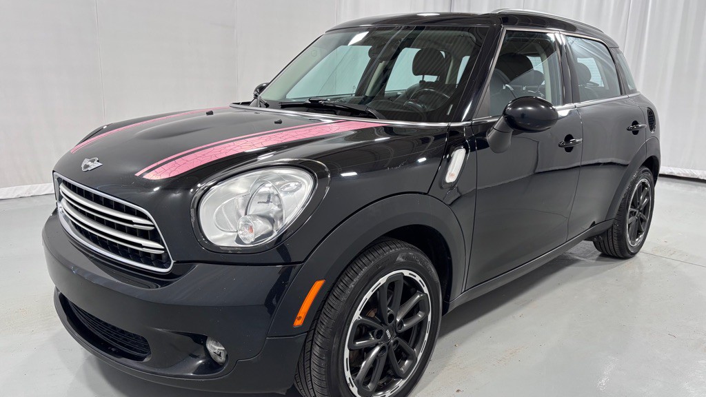 2015 MINI Cooper Image 1