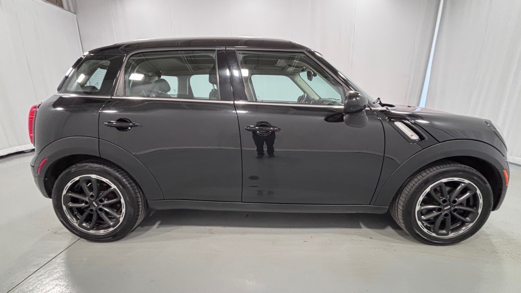 2015 MINI Cooper Image 4