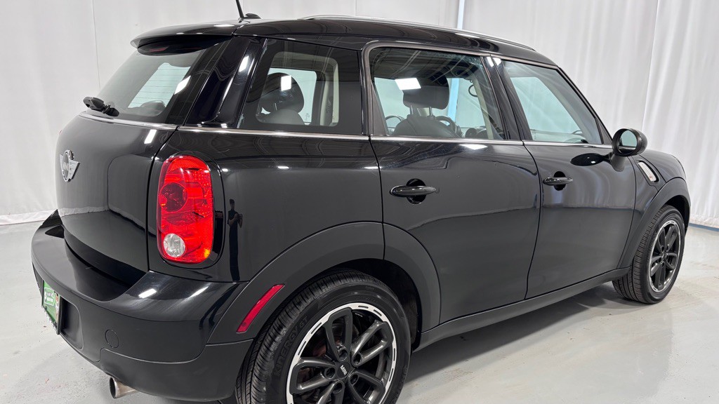 2015 MINI Cooper Image 5