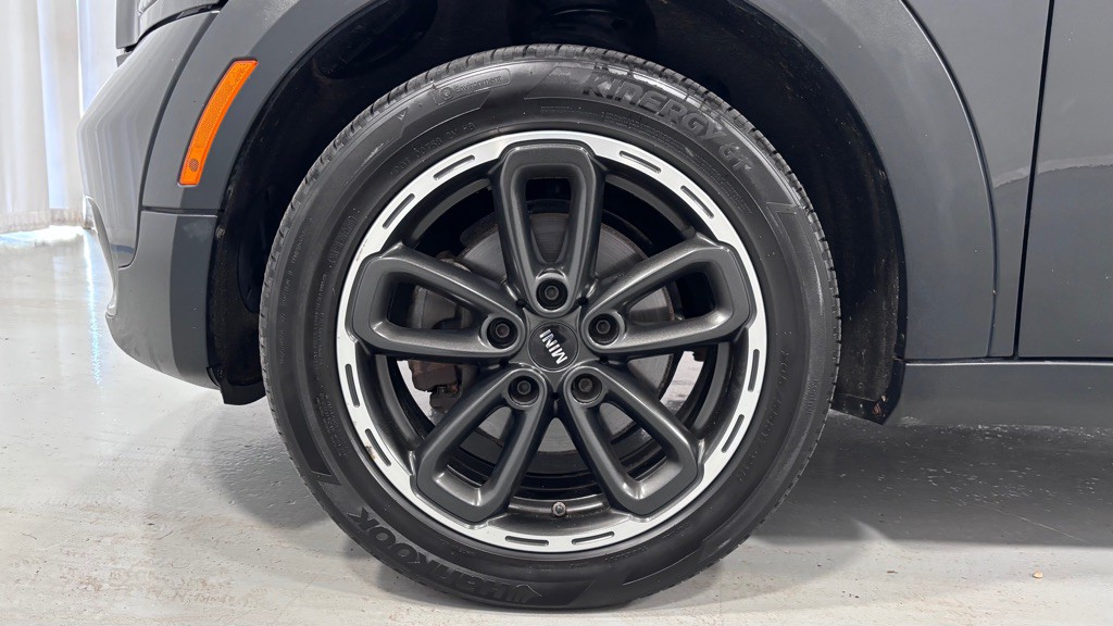 2015 MINI Cooper Image 29