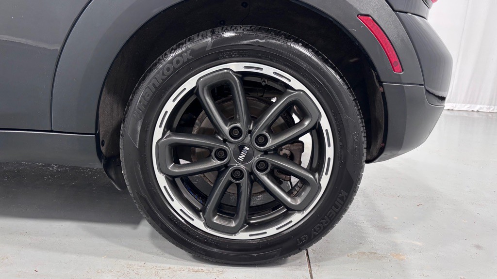 2015 MINI Cooper Image 30