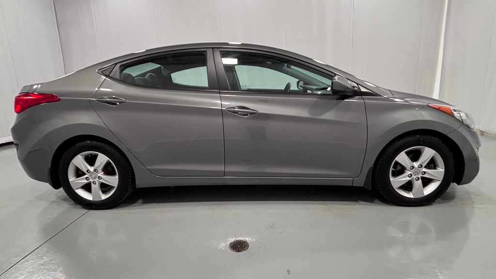 2013 Hyundai Elantra Image 4