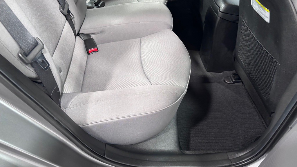 2013 Hyundai Elantra Image 24