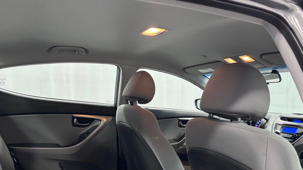 2013 Hyundai Elantra Image 26