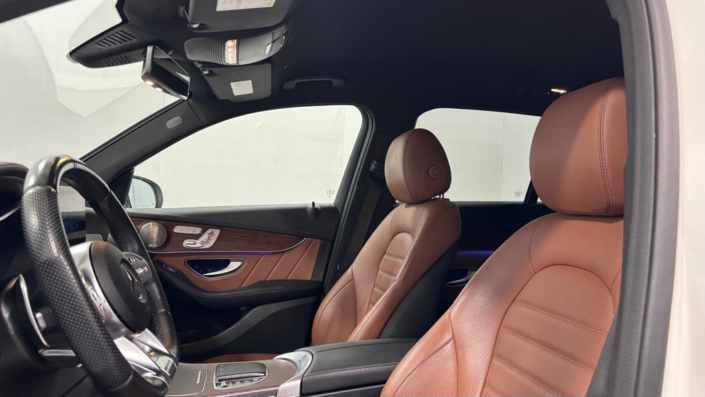 2021 Mercedes-Benz GLC-Class Image 12