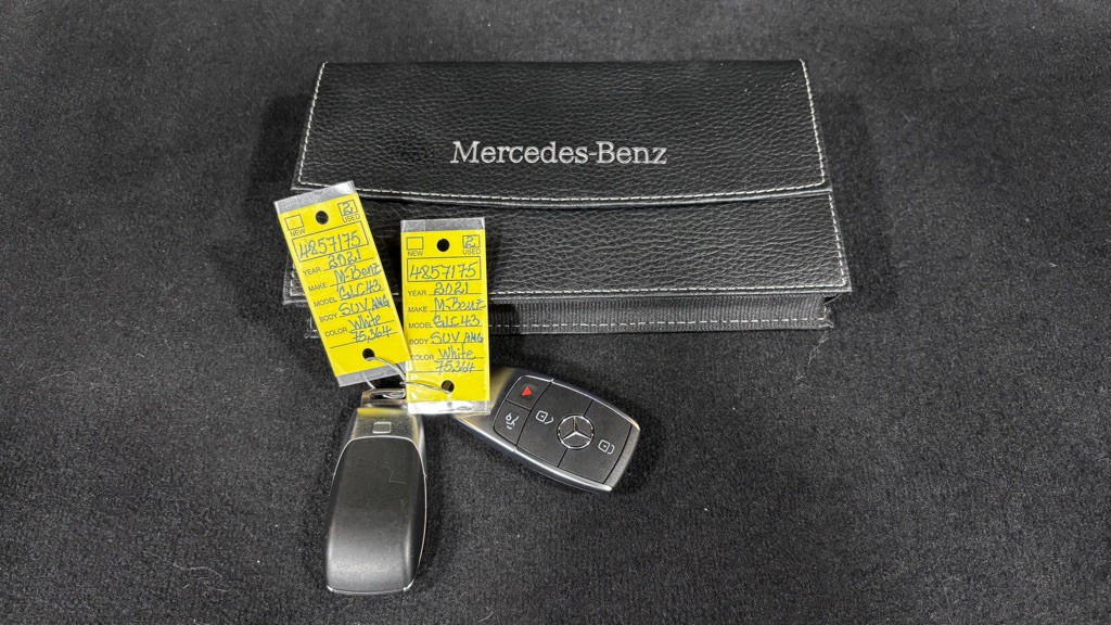 2021 Mercedes-Benz GLC-Class Image 34