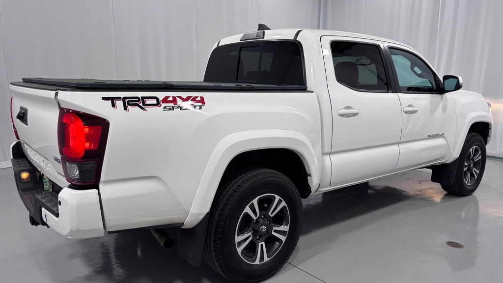 2019 Toyota Tacoma Image 5