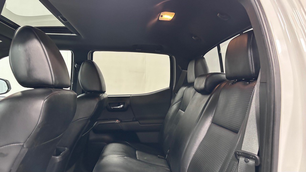 2019 Toyota Tacoma Image 22