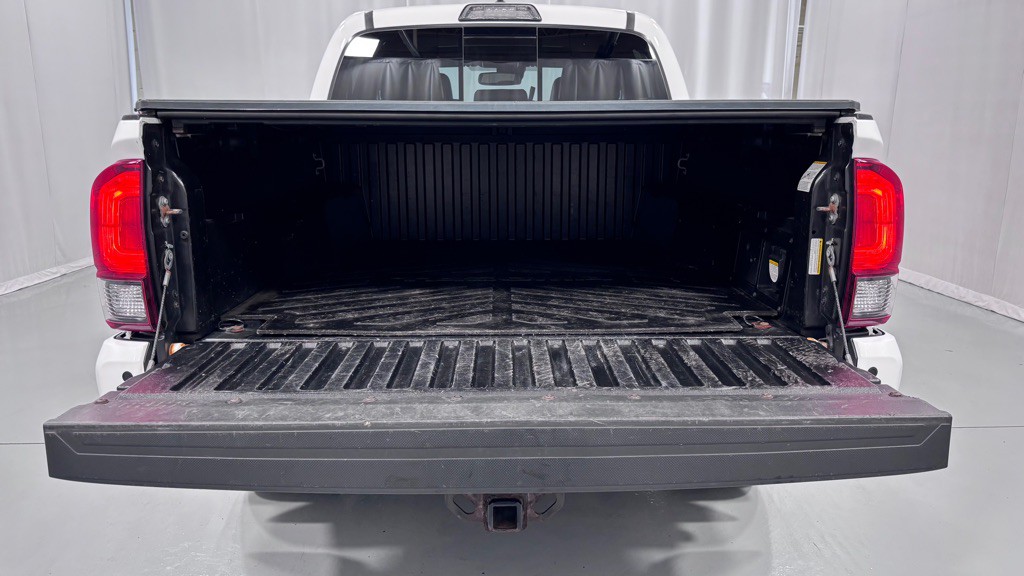 2019 Toyota Tacoma Image 28