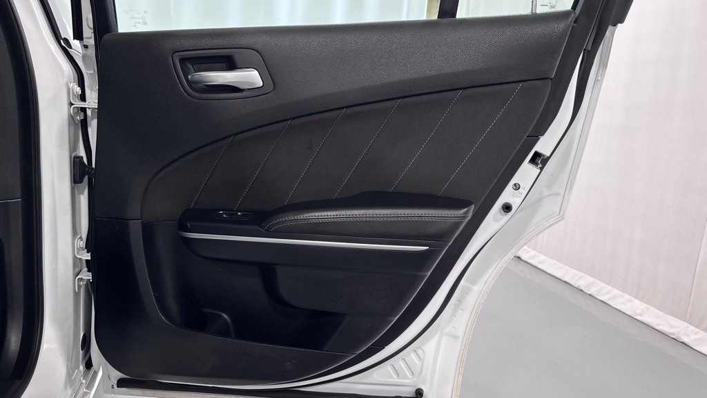 2020 Dodge Charger Image 27
